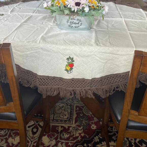 Adorable Vintage Round Tablecloth Embroidered Strawberries 72” Diameter - Picture 1 of 10